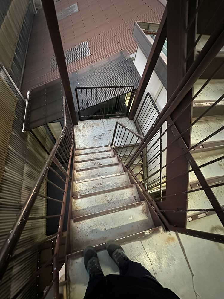 手摺・階段塗り替え工事