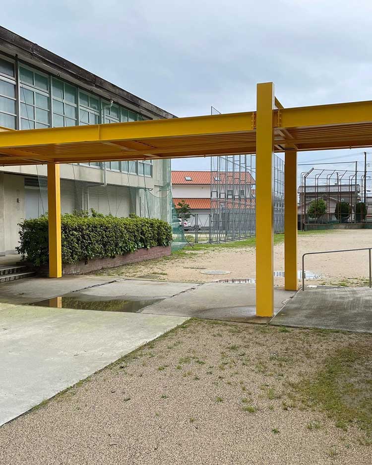 渡り廊下鉄筋塗り替え工事